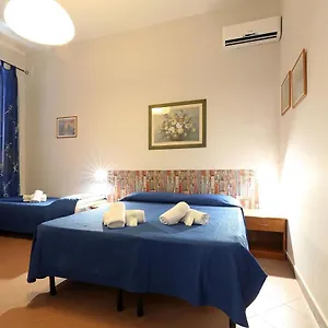  Affittacamere Casa Ros Via Ostiense 73 Italia